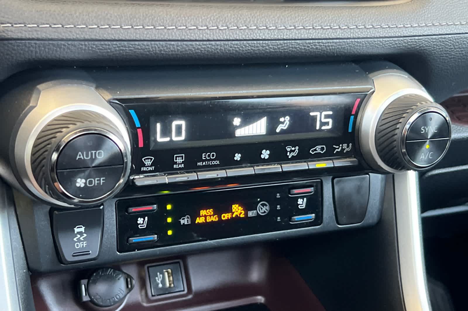 Used 2023 Toyota RAV4 Limited AWD/4WD image 23
