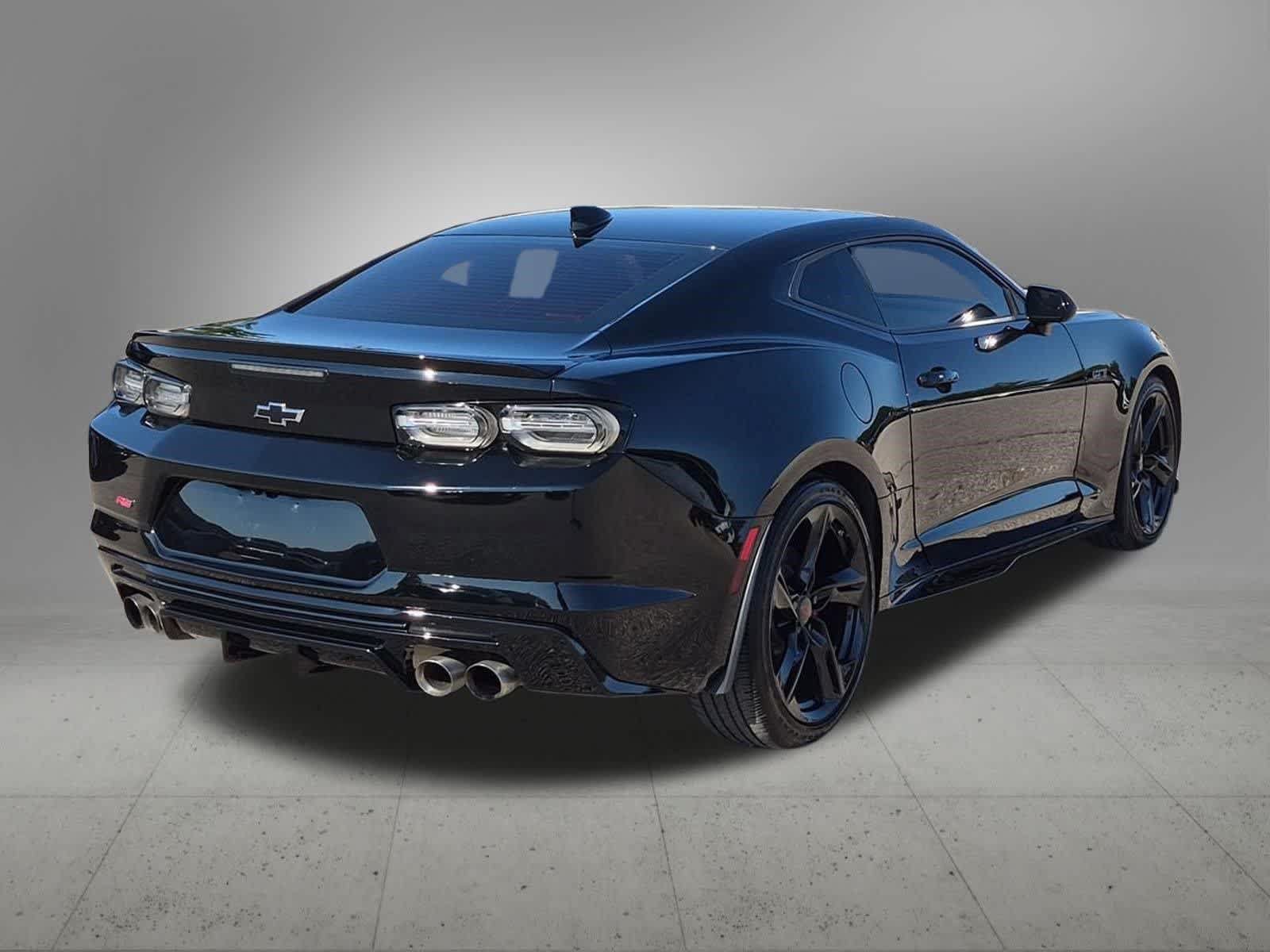 Used 2022 Chevrolet Camaro LT w/ RS Package RWD image 6