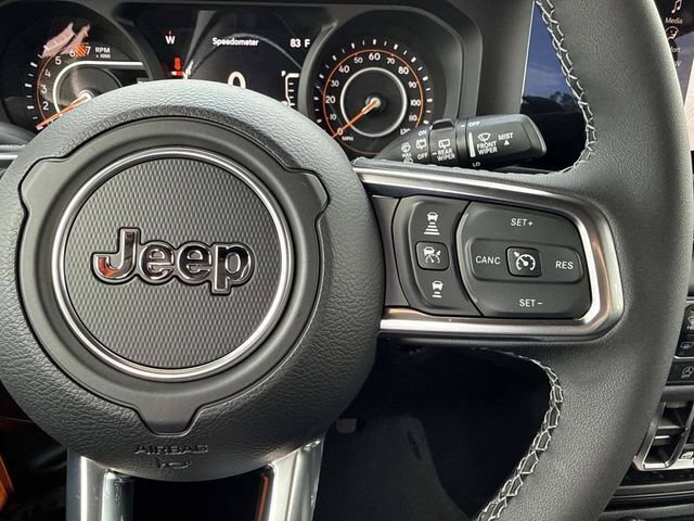 New 2026 Jeep Wrangler Unlimited Sahara w/ Whitecap Package AWD/4WD image 16
