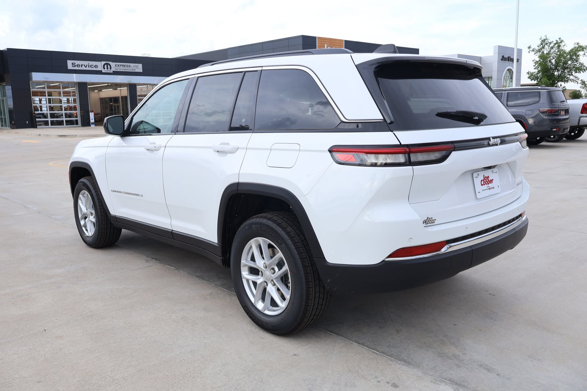 New 2026 Jeep Grand Cherokee Laredo X RWD image 23