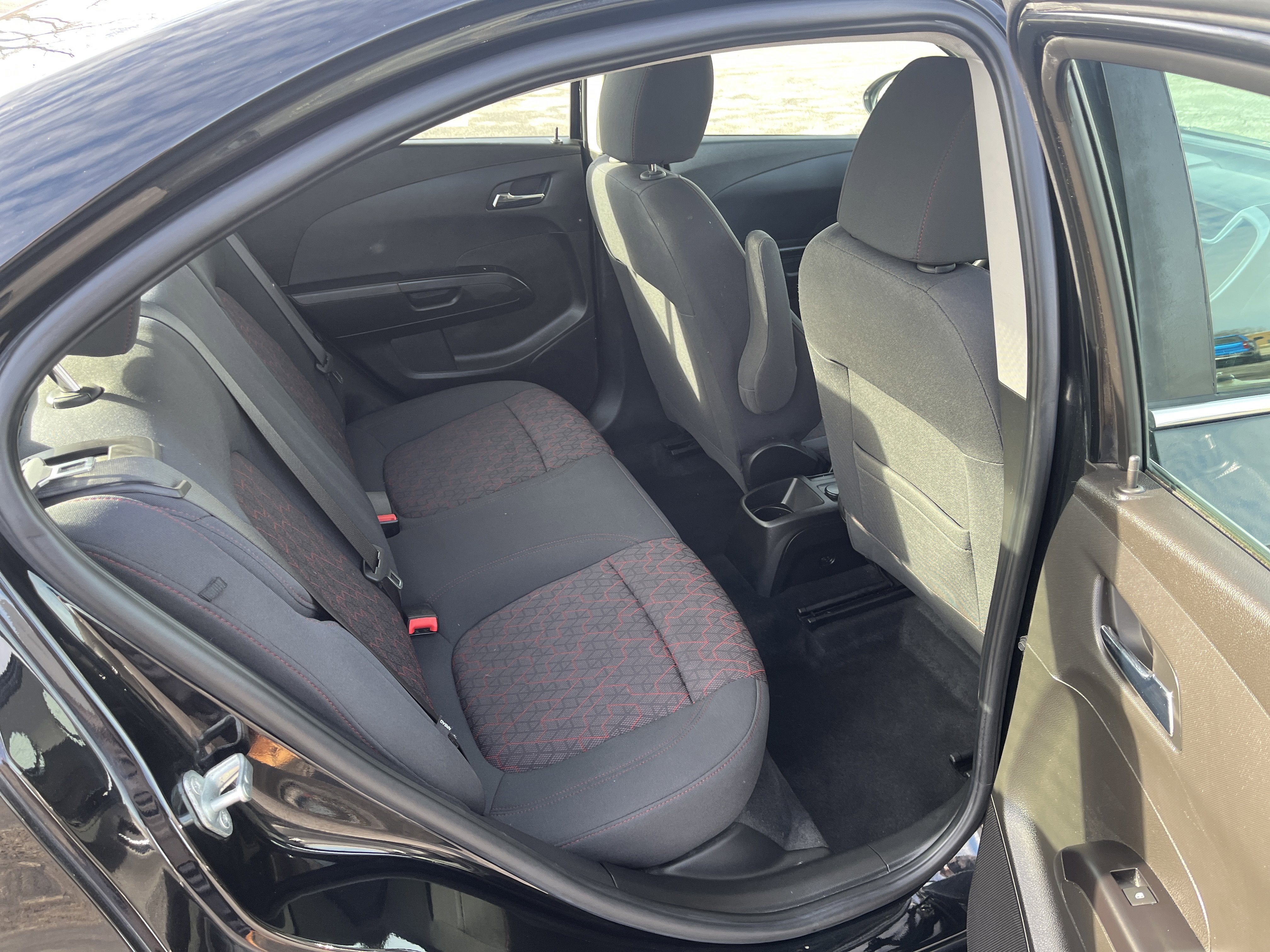 Used 2019 Chevrolet Sonic LT w/ Convenience Package image 13