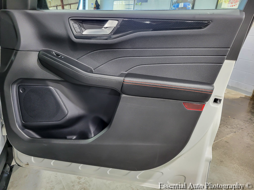Certified 2024 Ford Escape ST-Line w/ Tech Pack #1 FWD image 24