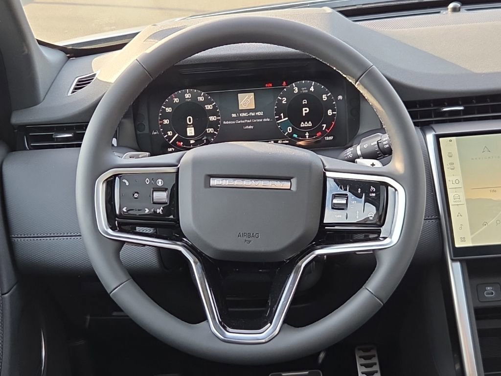 New 2026 Land Rover Discovery Sport Landmark image 24