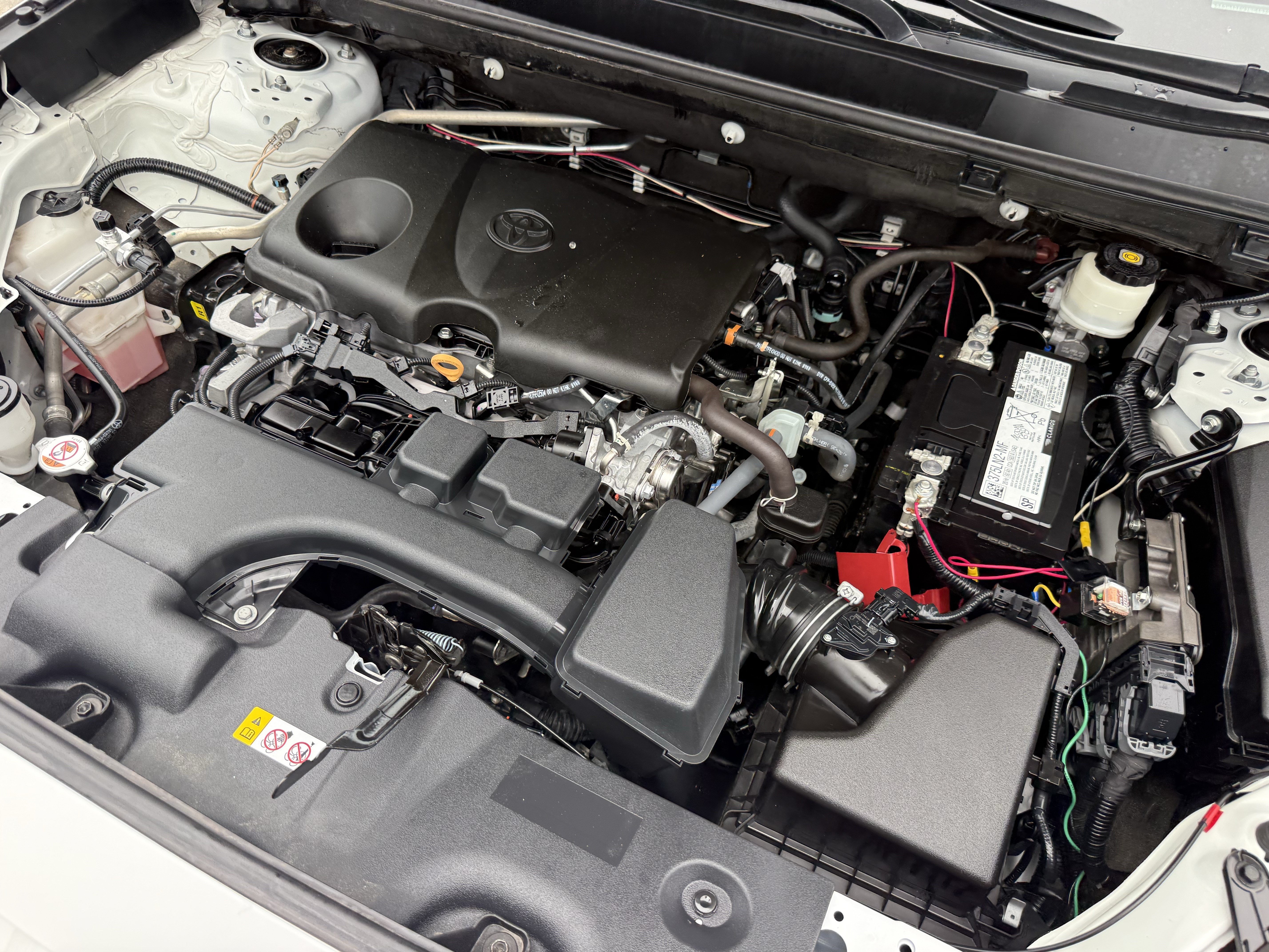 Used 2022 Toyota RAV4 LE FWD image 32