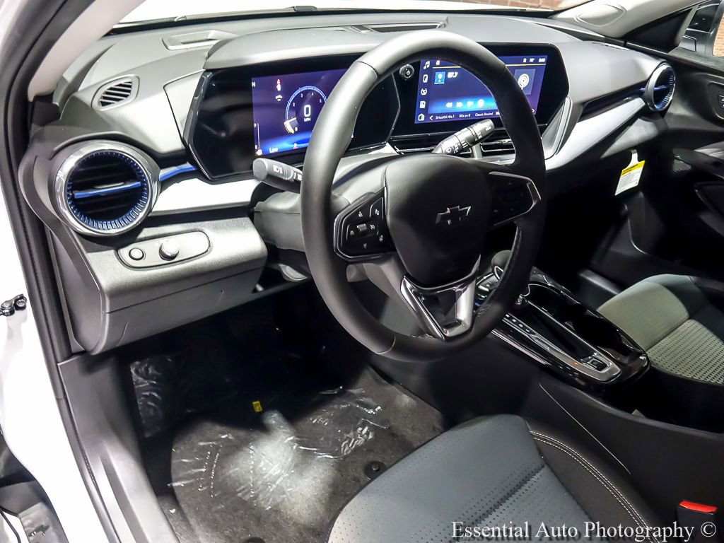 New 2026 Chevrolet Trax LT w/ Driver Confidence Package FWD image 11