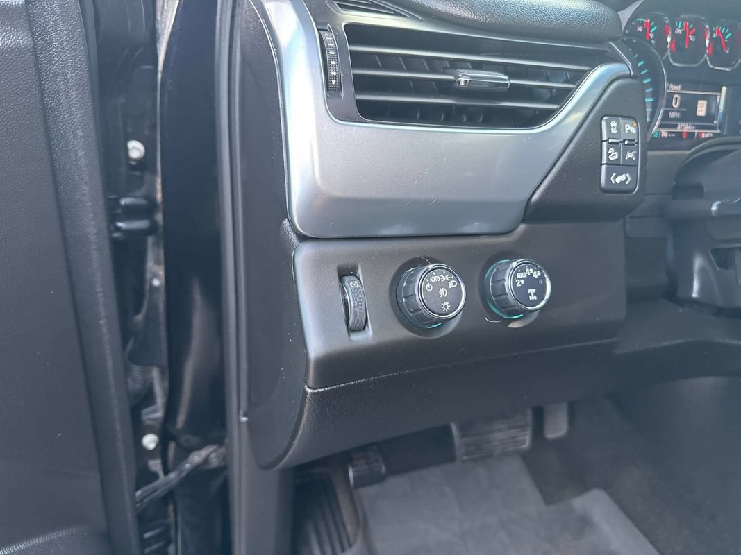 Used 2017 Chevrolet Tahoe LT AWD/4WD image 32