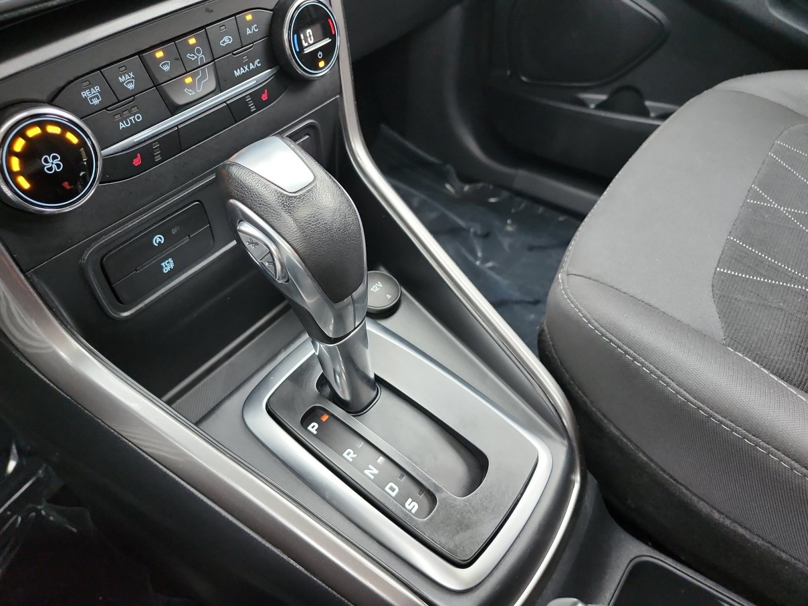 Used 2020 Ford EcoSport SE FWD image 23