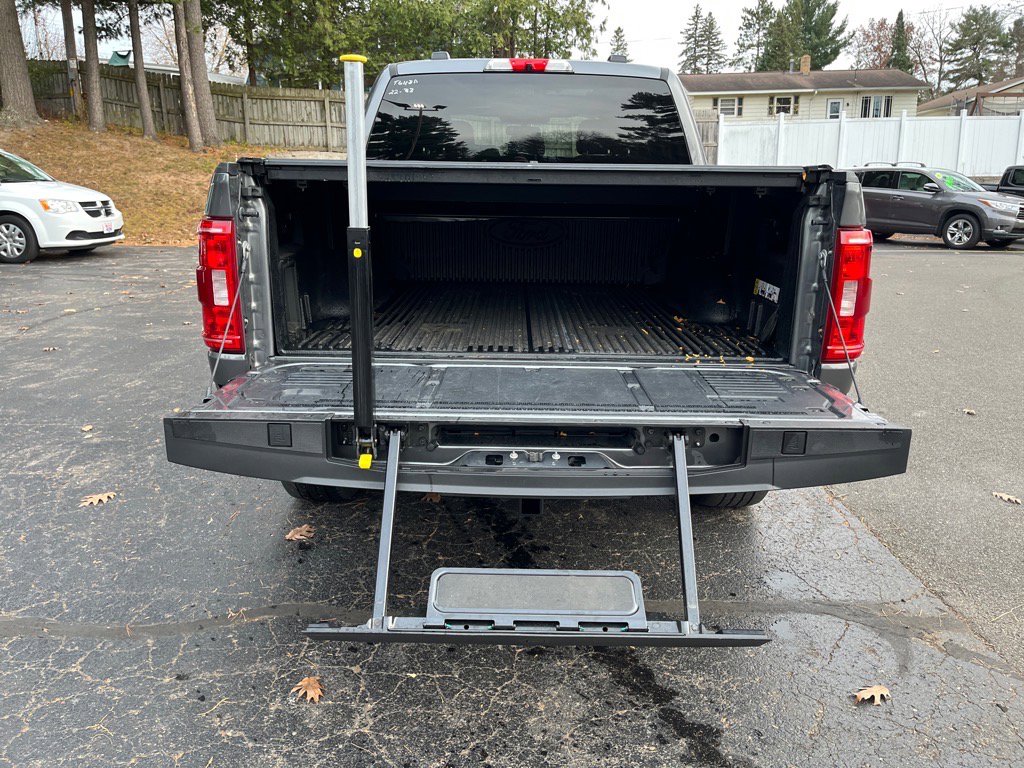 Used 2022 Ford F150 XLT w/ Equipment Group 302A High image 9