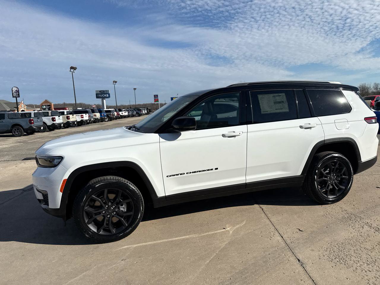 New 2025 Jeep Grand Cherokee L Limited AWD/4WD image 14