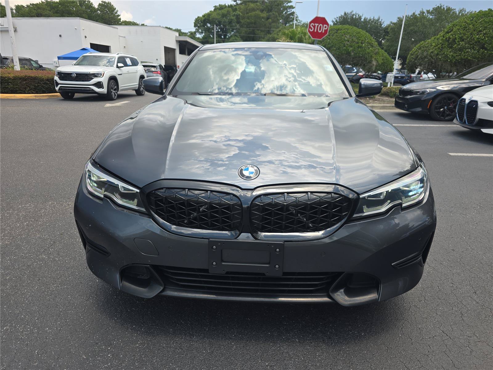 Used 2022 BMW 330i Sedan w/ Driving Assistance Package RWD image 2