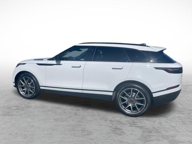 Certified 2026 Land Rover Range Rover Velar Dynamic SE AWD/4WD image 5