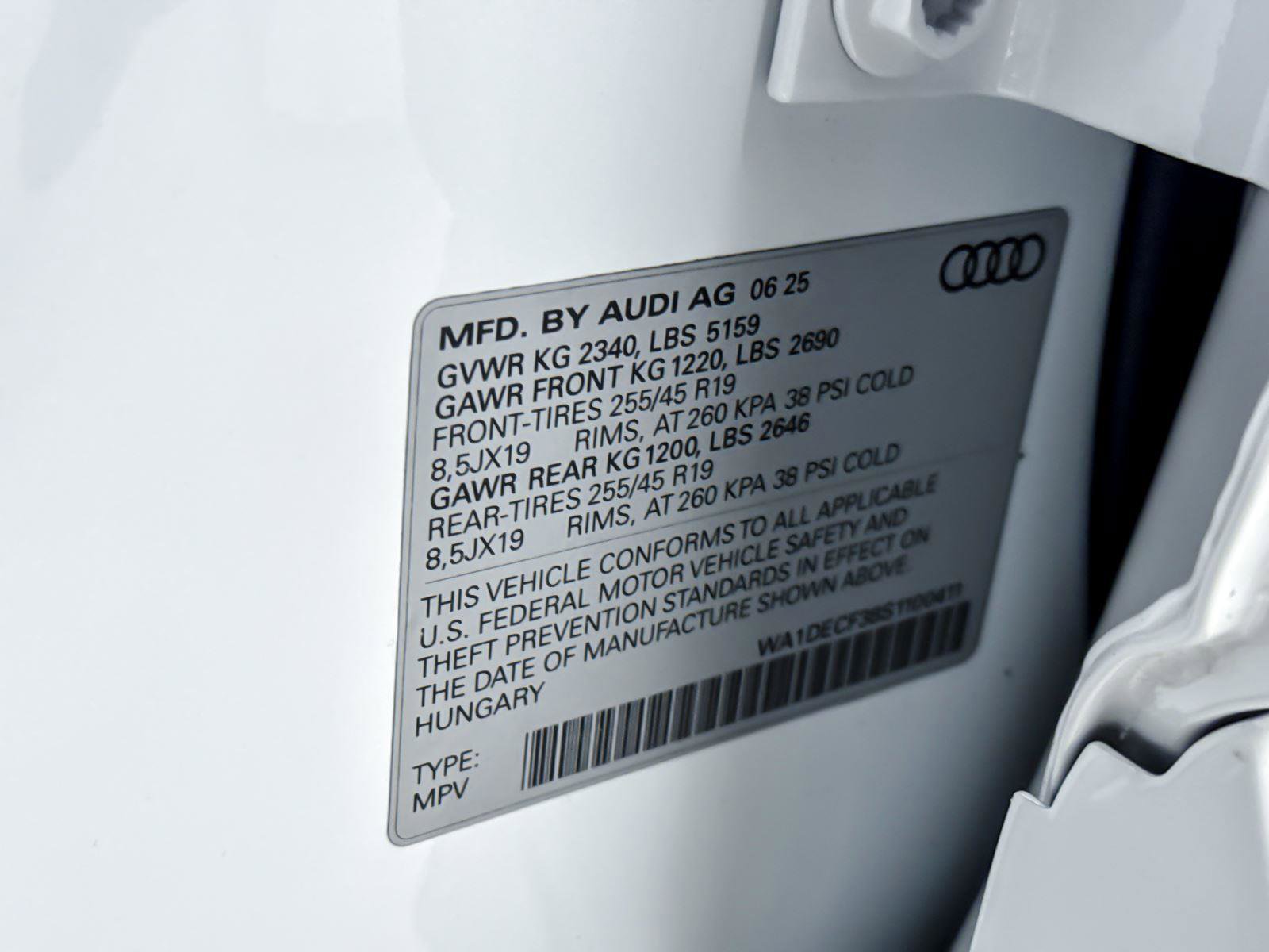 Certified 2025 Audi Q3 2.0T Premium w/ Convenience Package image 28