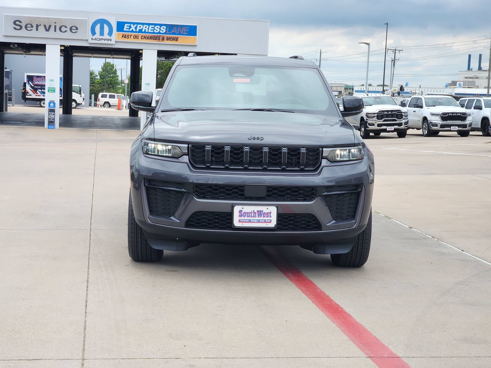 New 2026 Jeep Grand Cherokee Altitude RWD image 6