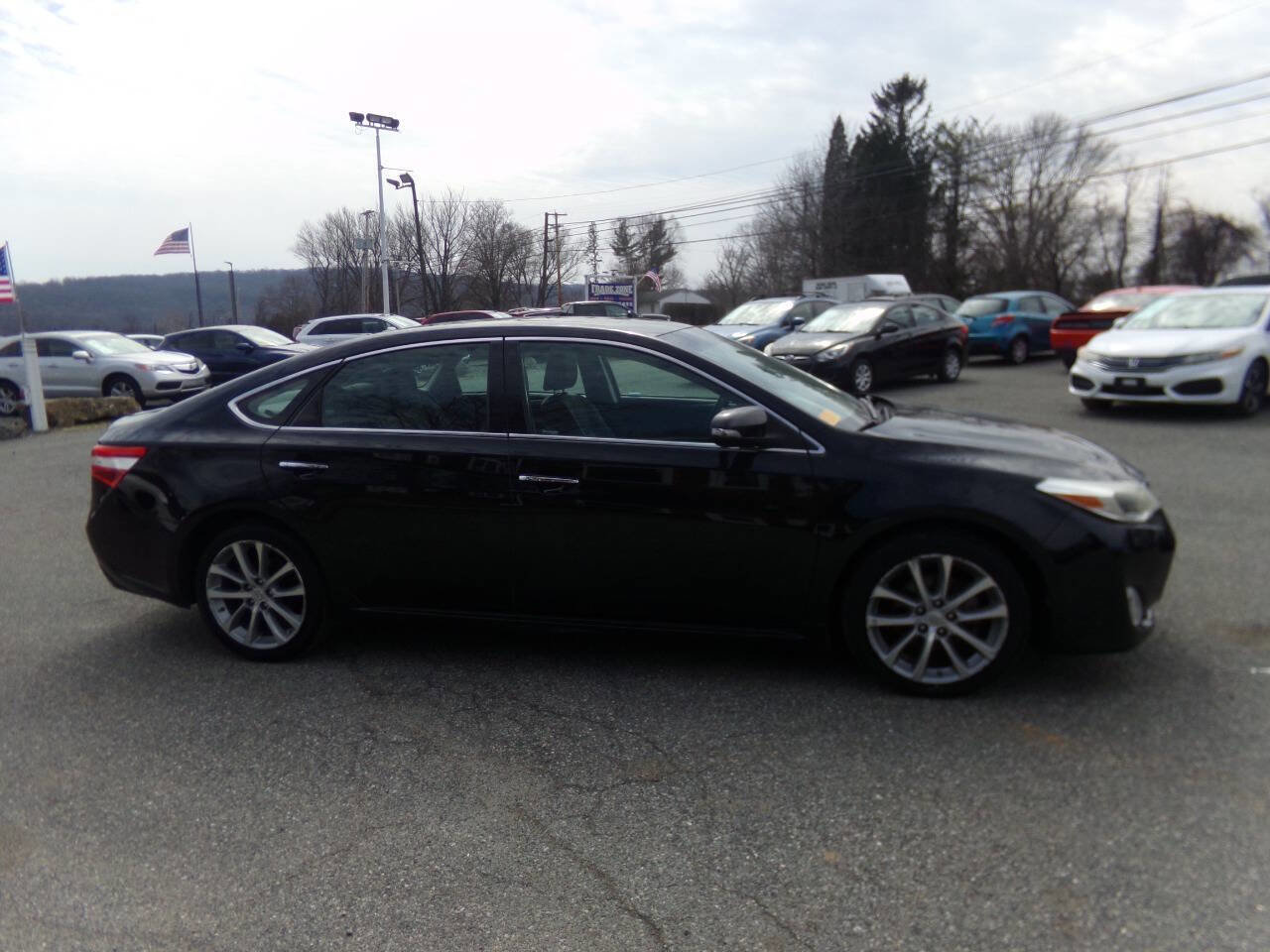Used 2014 Toyota Avalon XLE Touring image 4
