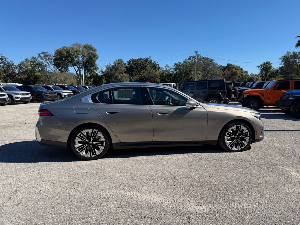 Used 2025 BMW 540i xDrive image 7