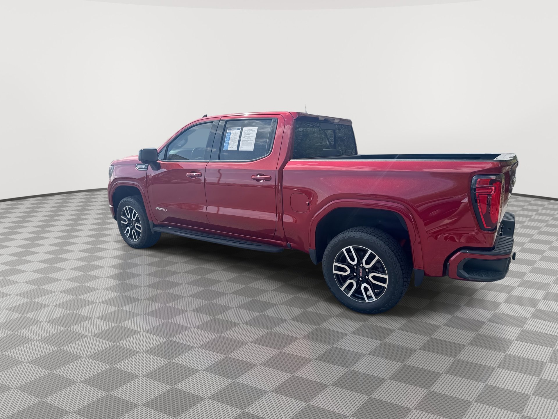 Used 2024 GMC Sierra 1500 AT4 w/ AT4 Premium Package AWD/4WD image 6