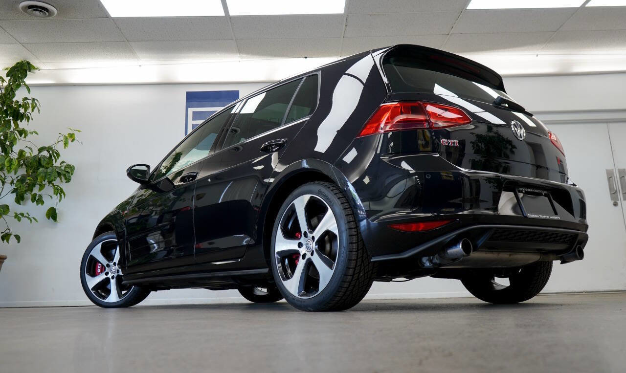 Used 2017 Volkswagen GTI Autobahn FWD image 29
