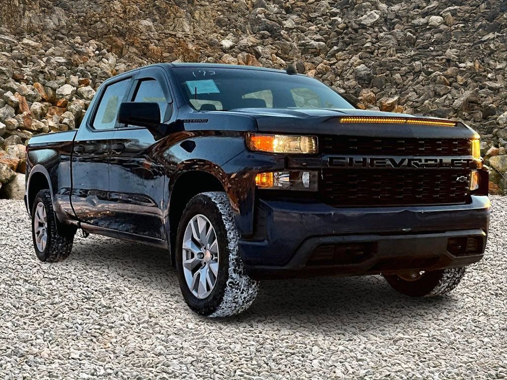 Used 2020 Chevrolet Silverado 1500 Custom w/ Custom Value Package image 9