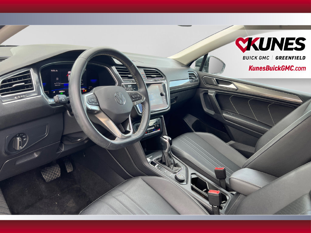 Used 2023 Volkswagen Tiguan SE AWD/4WD image 22