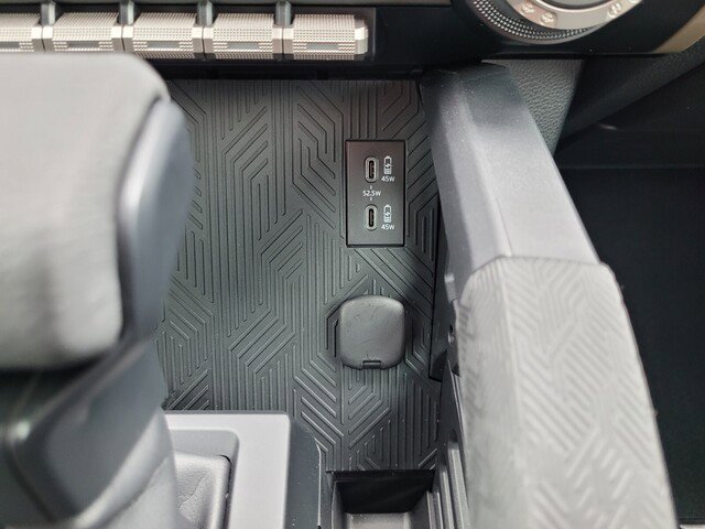 Certified 2025 Toyota Tacoma TRD Off-Road image 27