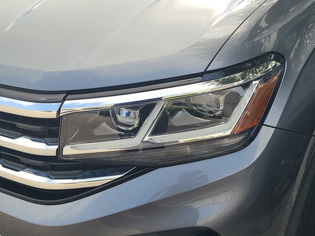Used 2021 Volkswagen Atlas Cross Sport SE FWD image 9