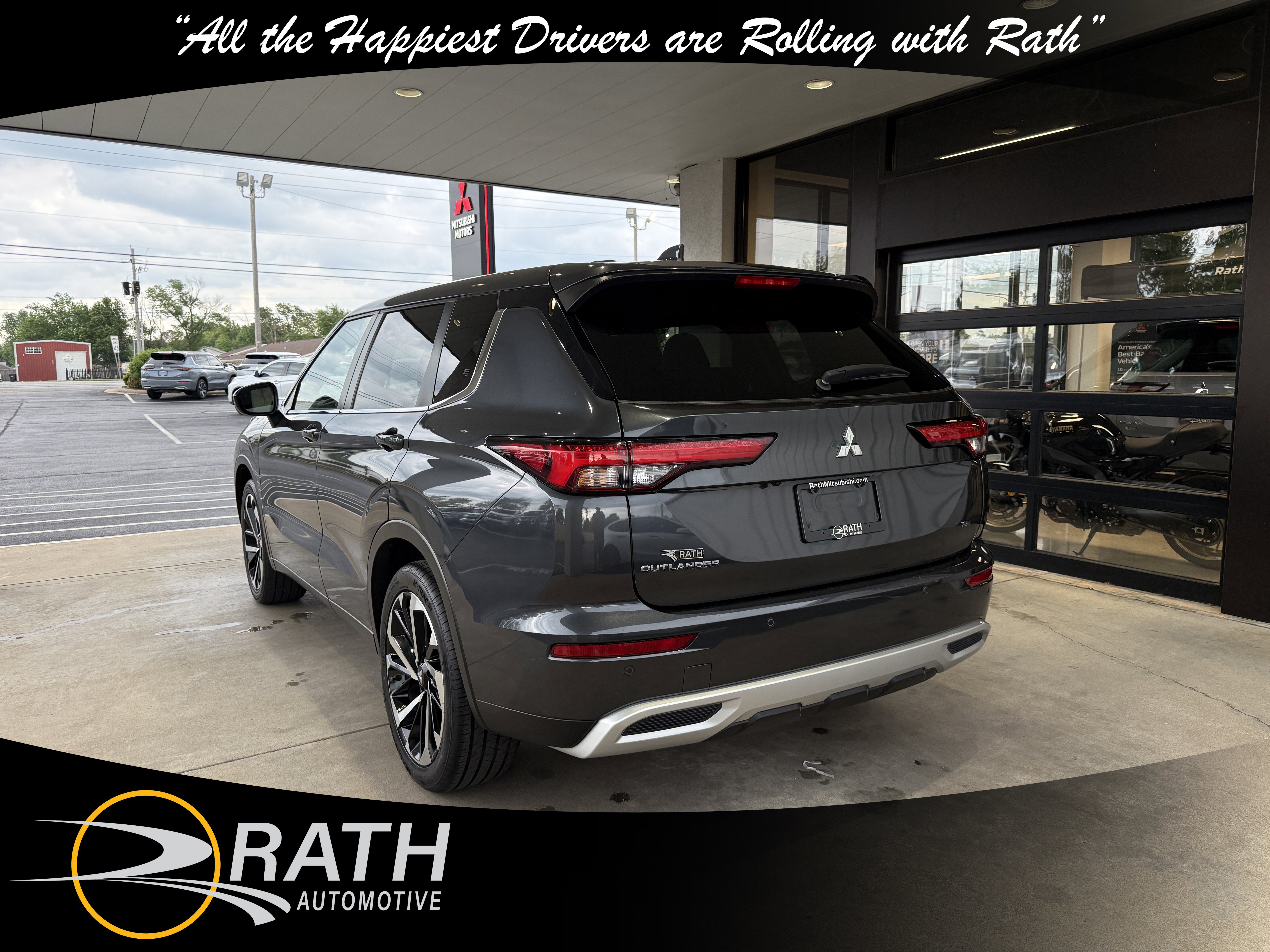 Used 2024 Mitsubishi Outlander SE image 7