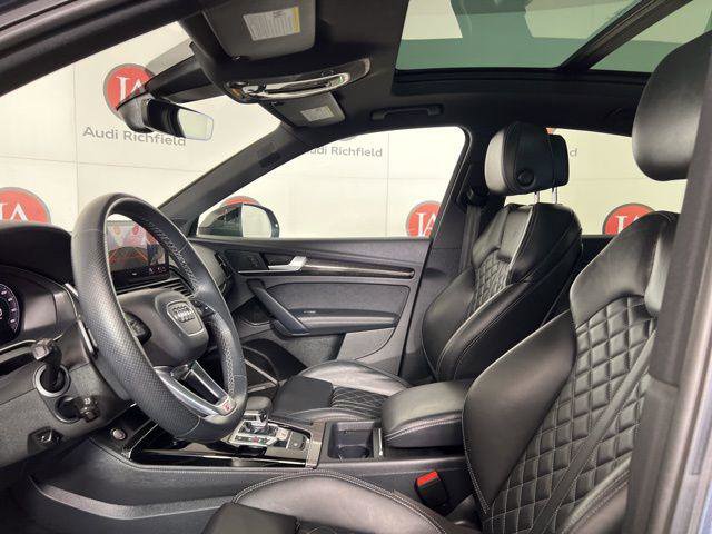 Used 2023 Audi SQ5 Prestige w/ Prestige Package image 9