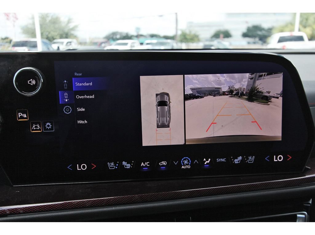Used 2025 Chevrolet Traverse RS w/ LPO, Floor Liner Package FWD image 12
