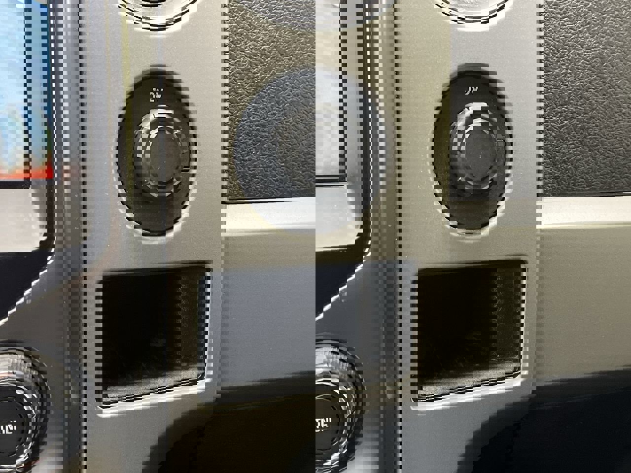 Used 2013 Ford F150 FX4 w/ Luxury Equipment Group image 24