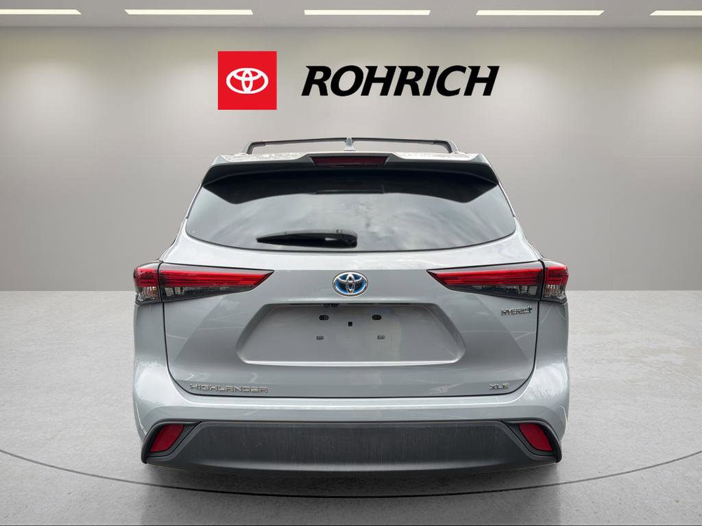 Used 2022 Toyota Highlander Bronze Edition image 7