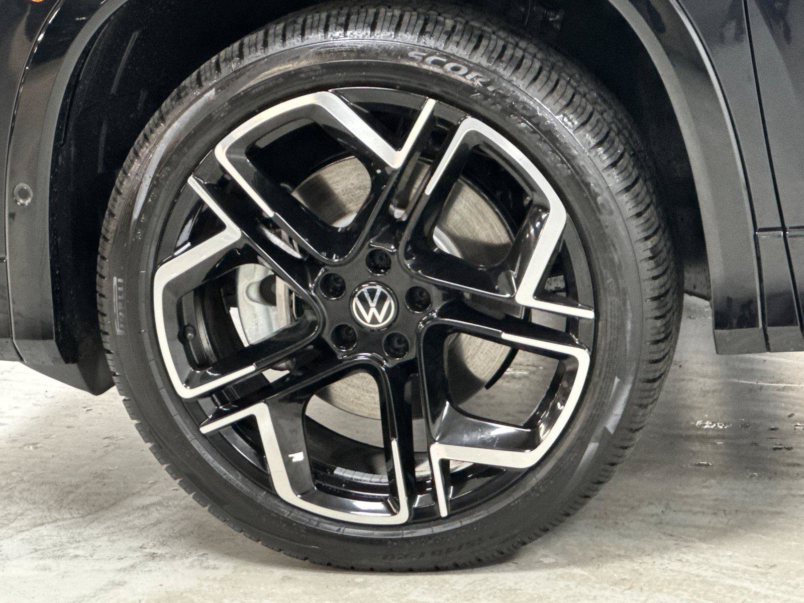 New 2026 Volkswagen Tiguan SEL R-Line AWD/4WD image 25