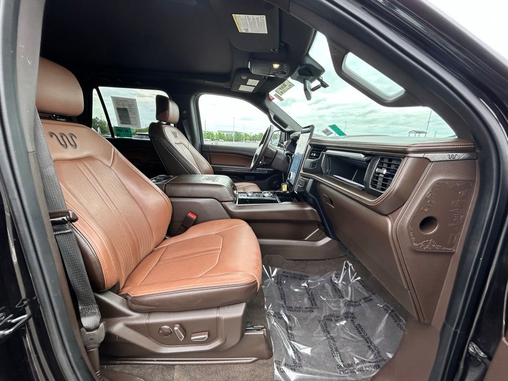 Used 2023 Ford Expedition Max King Ranch AWD/4WD image 13
