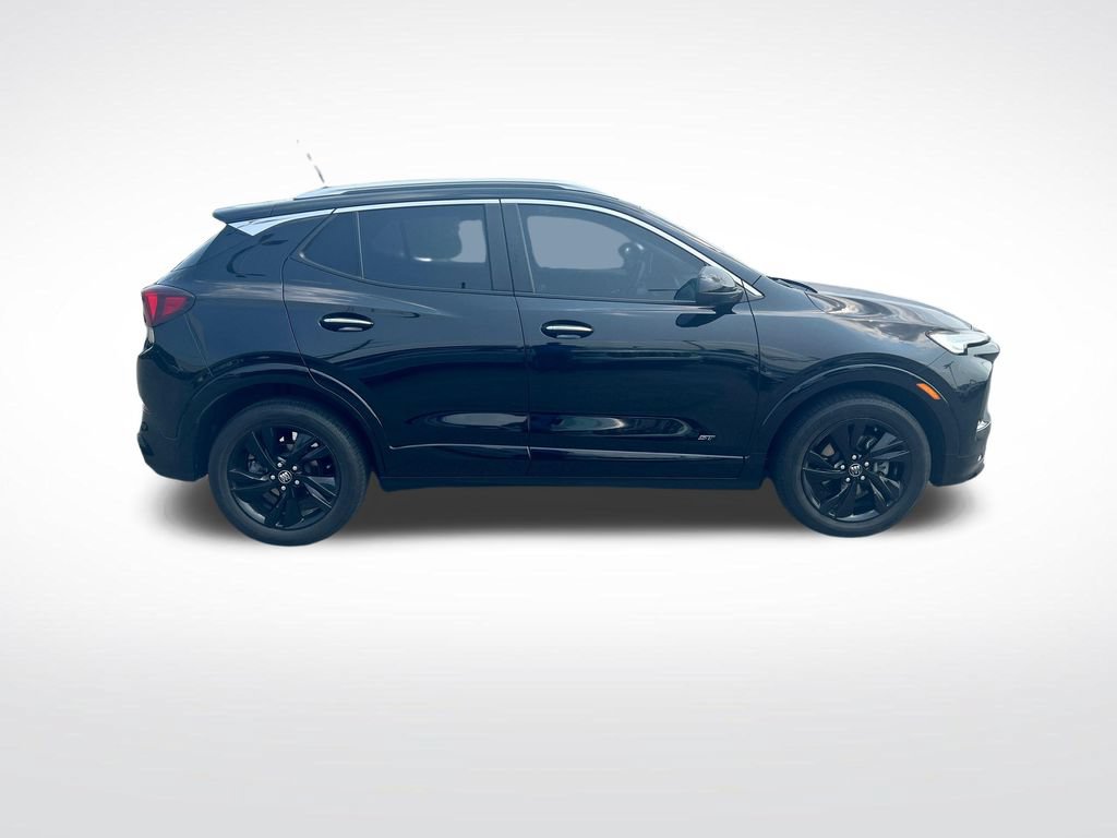 Used 2025 Buick Encore GX Sport Touring w/ Advanced Technology Package FWD image 9