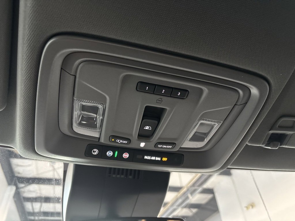 New 2026 GMC Sierra 1500 SLE image 24