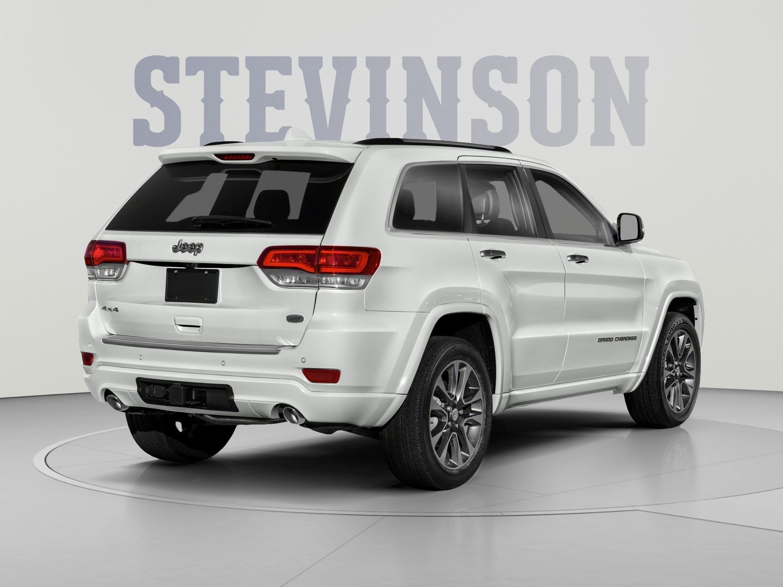 Used 2018 Jeep Grand Cherokee Overland AWD/4WD image 2