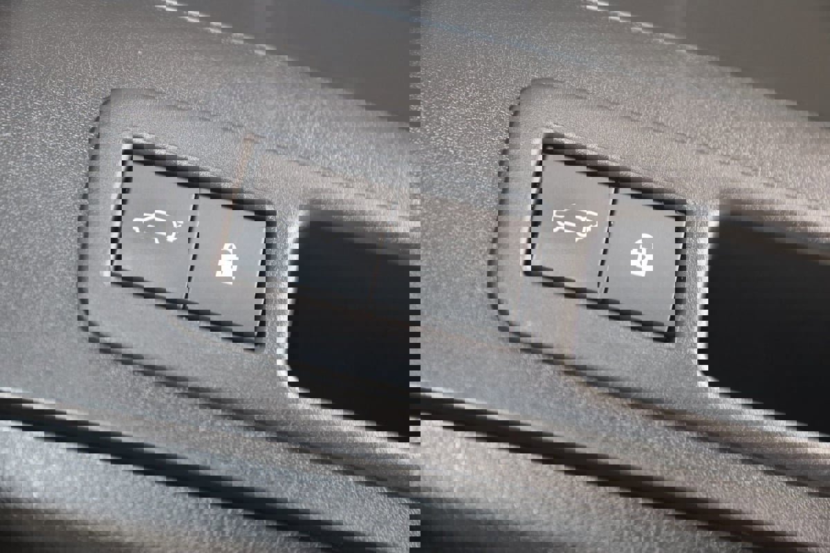 Used 2020 Lexus UX 250h F Sport w/ F Sport Luxury Package image 51