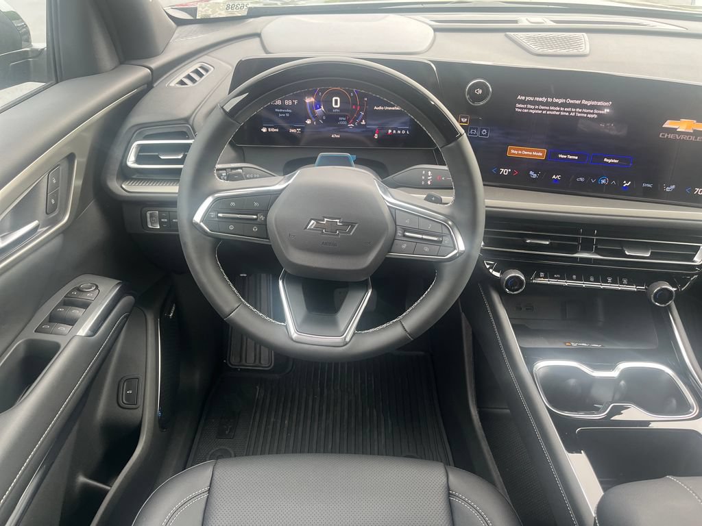 New 2026 Chevrolet Traverse LT w/ Enhanced Driving Package AWD/4WD image 15