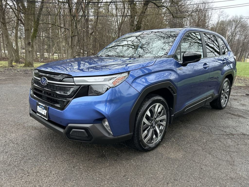 Certified 2025 Subaru Forester Touring w/ Touring Package image 4