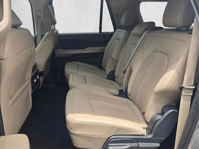 Used 2024 Ford Expedition Max Limited AWD/4WD image 18