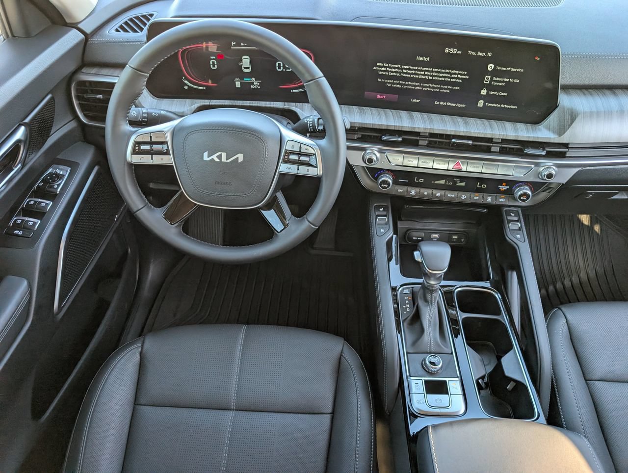 Used 2025 Kia Telluride EX w/ EX Captain's Chair Package FWD image 10