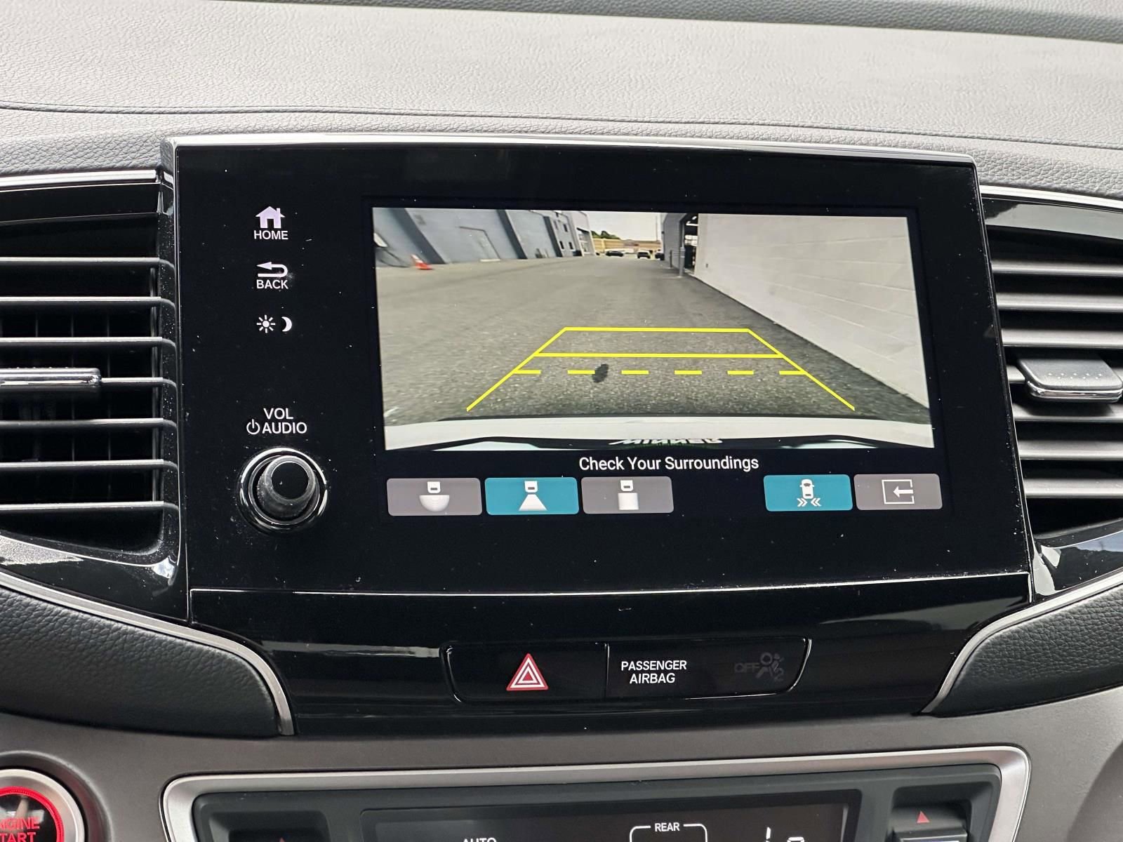 Used 2025 Honda Passport EX-L image 19