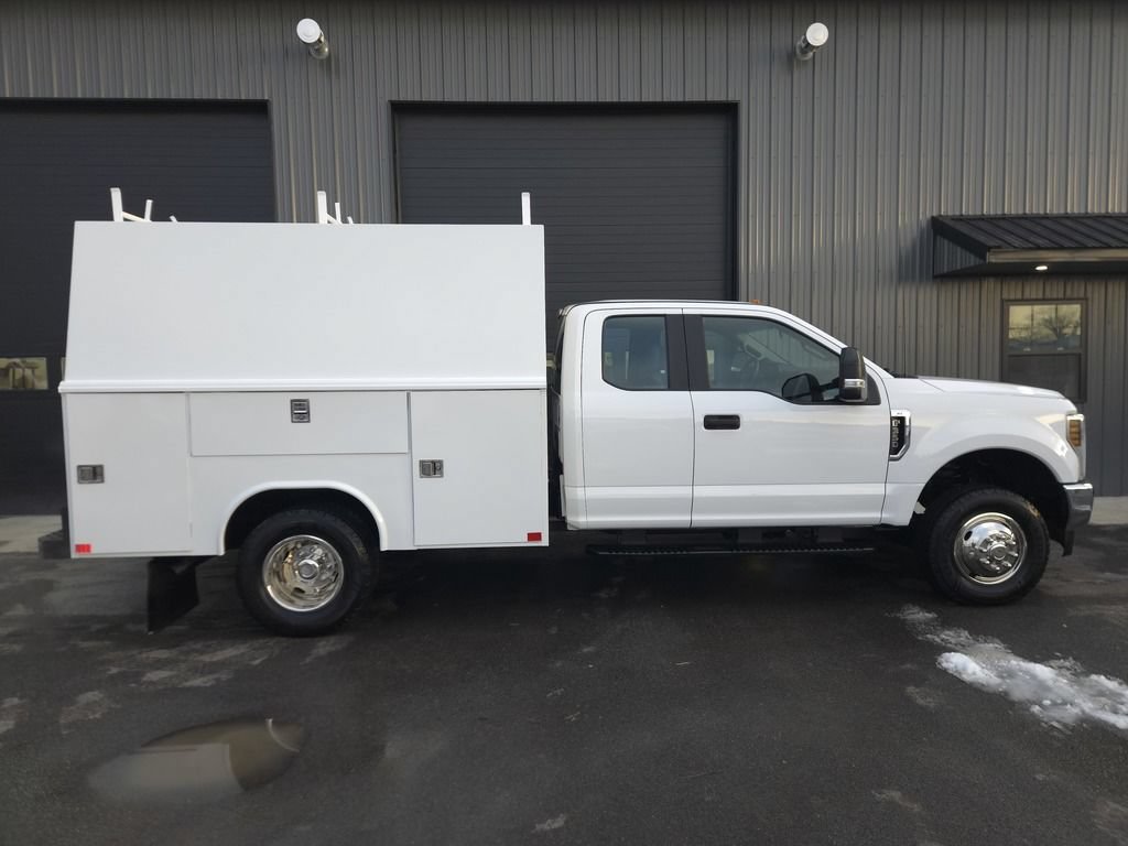 Used 2019 Ford F350 4x4 SuperCab DRW Super Duty image 5