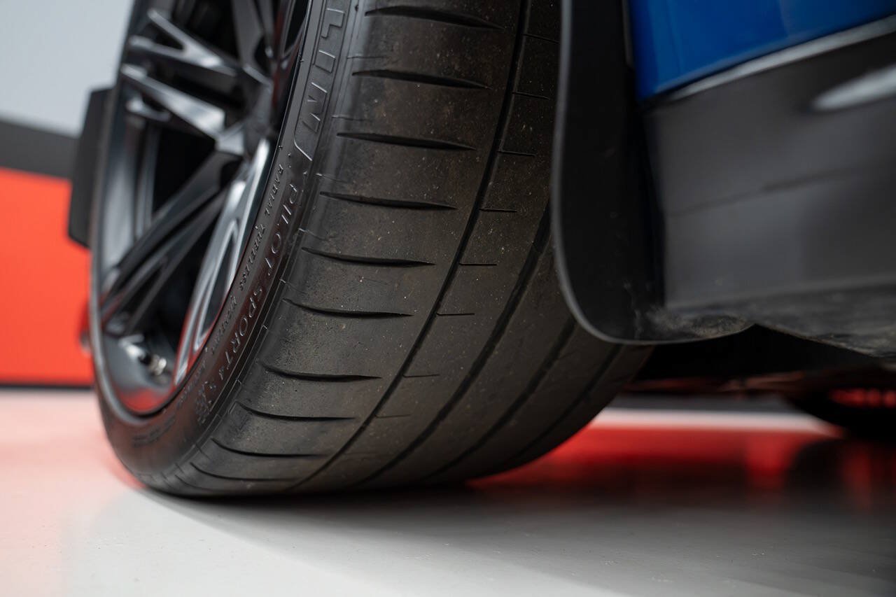 Used 2023 Chevrolet Camaro ZL1 RWD image 33