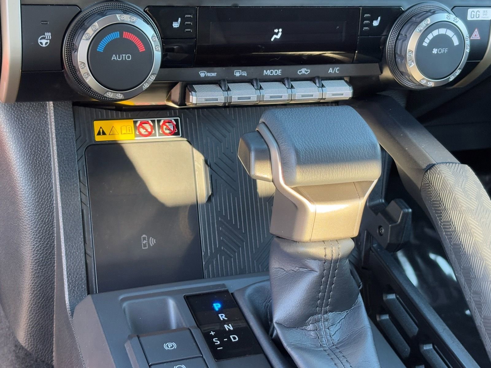 Certified 2025 Toyota Tacoma SR5 image 27