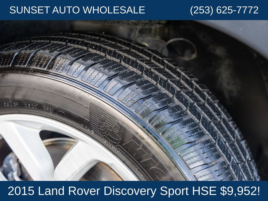 Used 2015 Land Rover Discovery Sport HSE AWD/4WD image 28