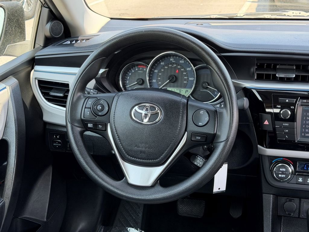 Used 2015 Toyota Corolla LE image 17