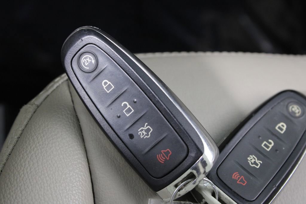 Used 2019 Ford Escape Titanium image 28