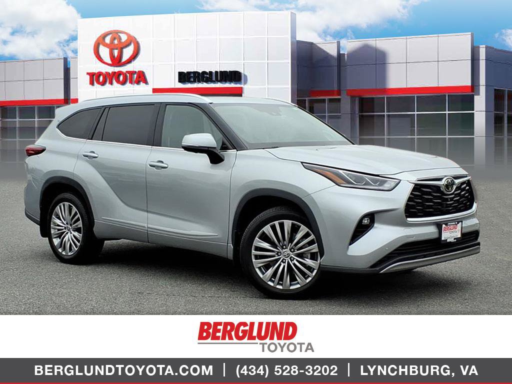 Used 2023 Toyota Highlander Platinum AWD/4WD image 1