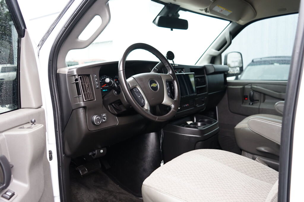 Used 2019 Chevrolet Express 3500 LT w/ LT Preferred Equipment Group image 12