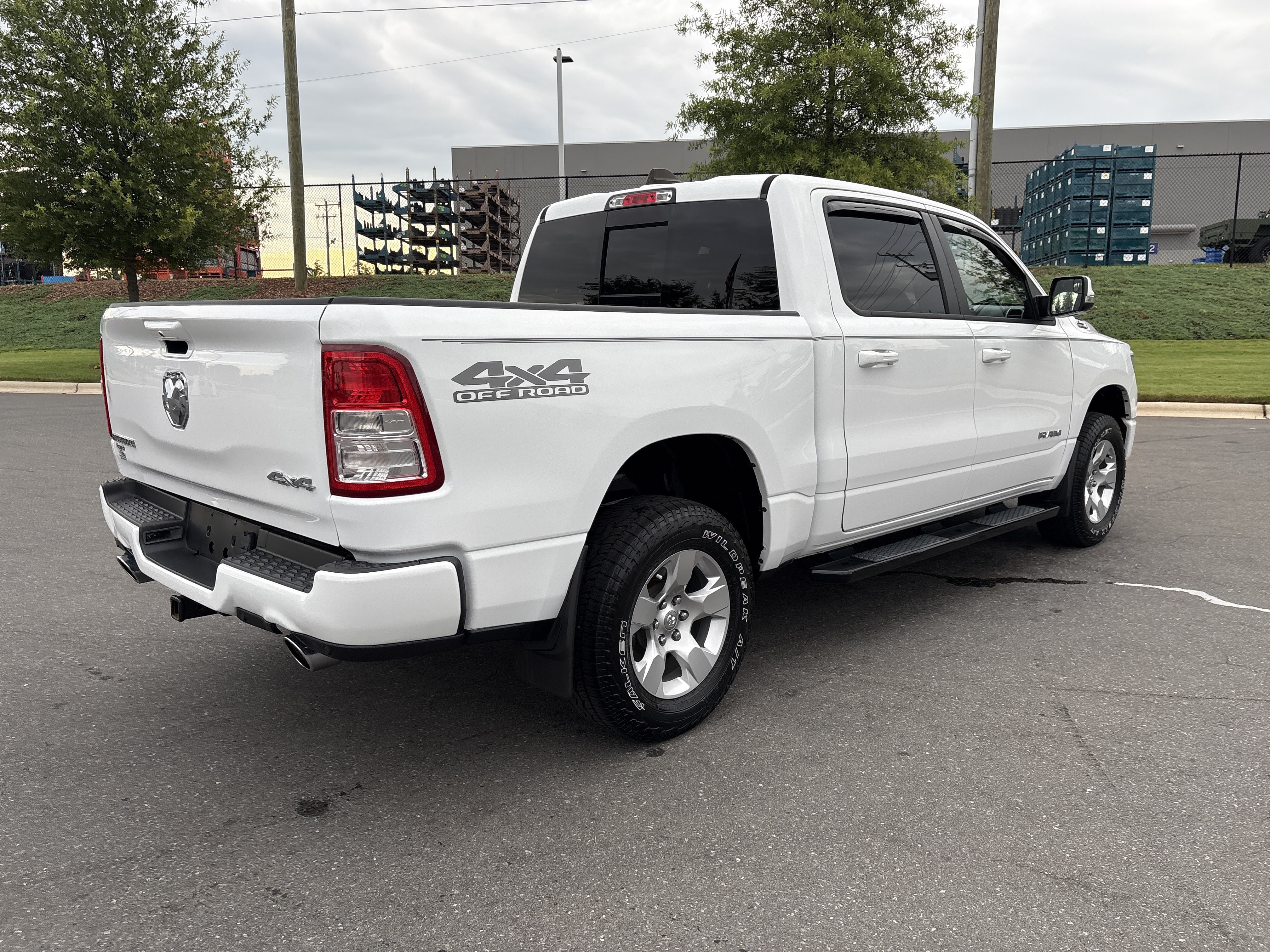 Used 2022 RAM 1500 Big Horn AWD/4WD image 9
